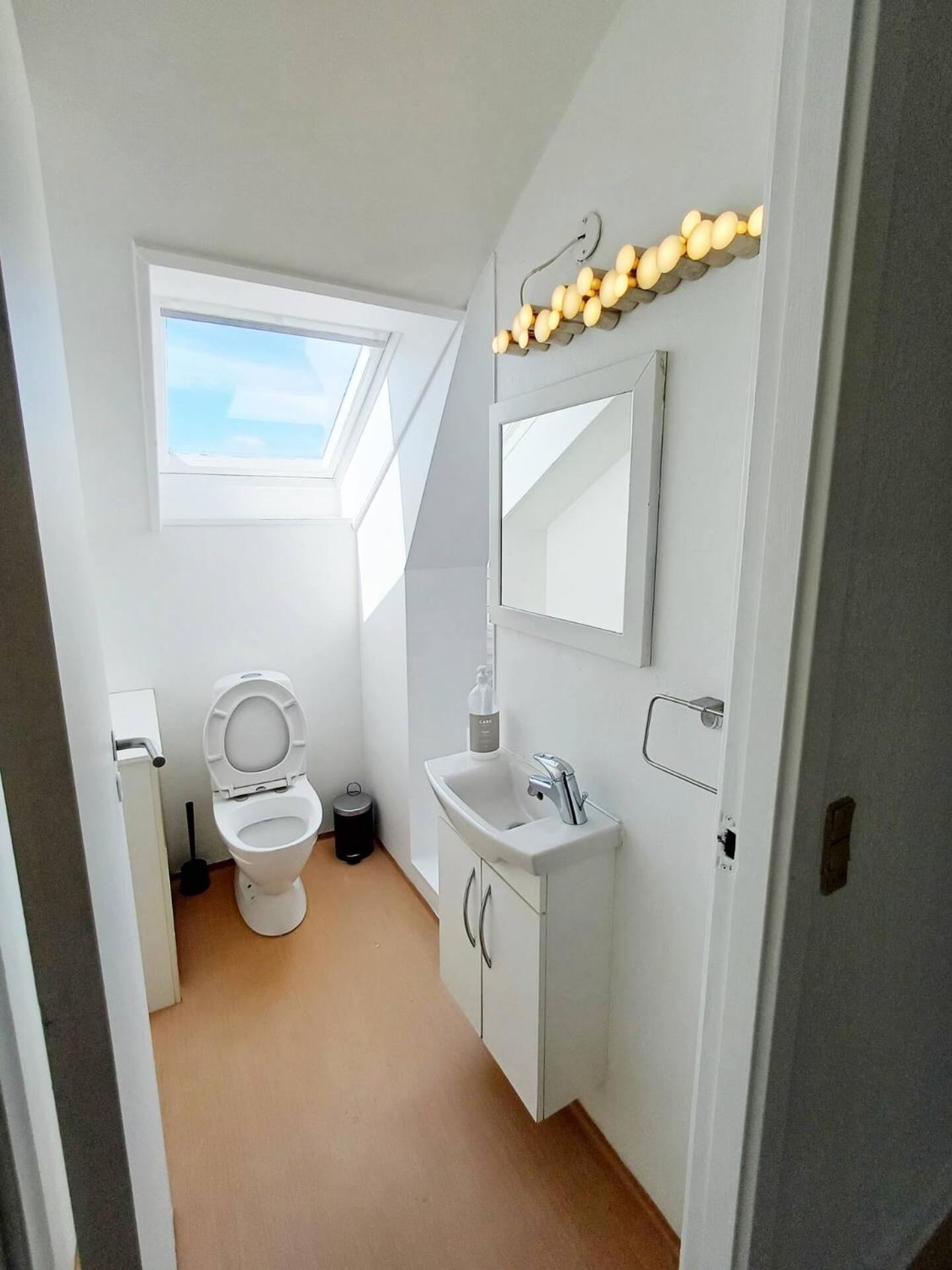Central Large Double Room With Free Parking 约灵 外观 照片